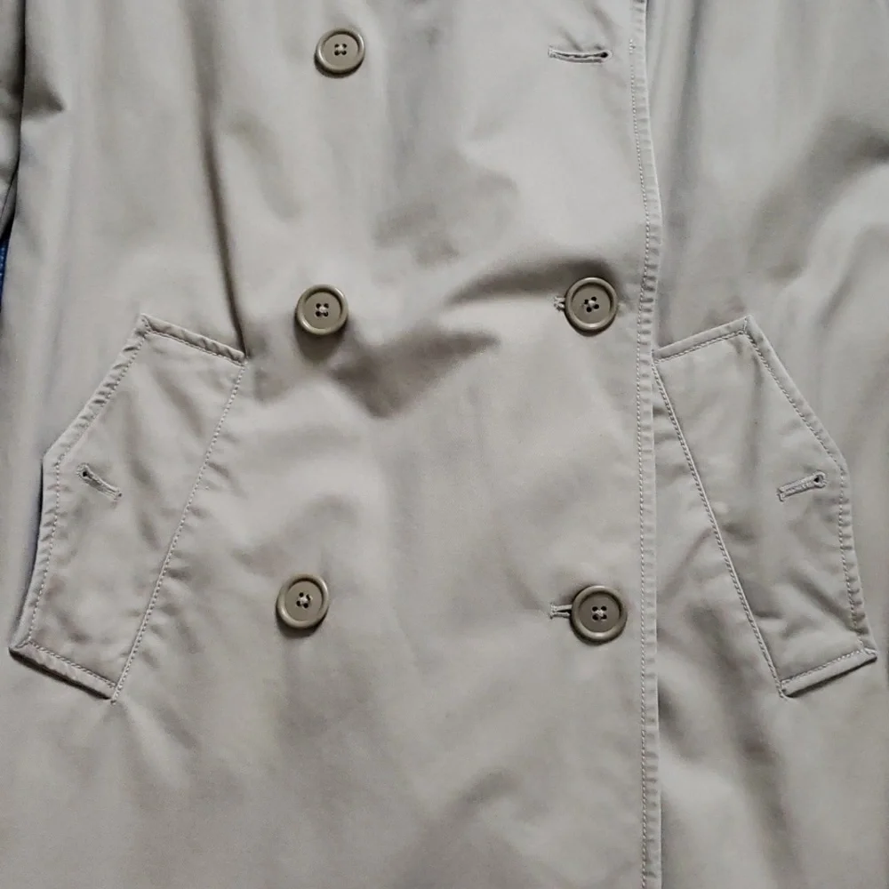 Gap Trench Coat - Picture 3 of 11